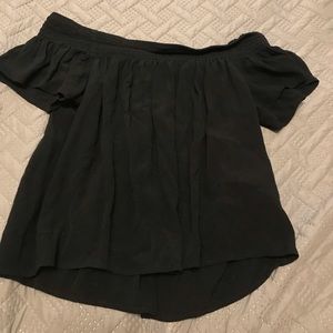 Black off the shoulders crop top